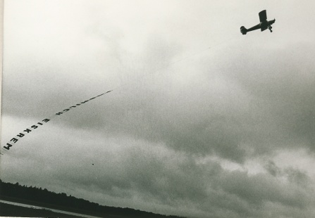 H. Eckert mit Fieseler Storch am Flugplatz Karlsruhe-Forchheim 1966